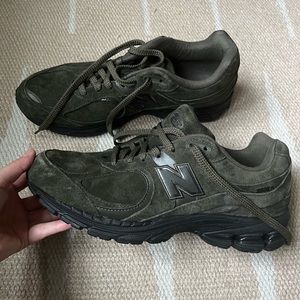 New Balance Sneakers 2002R Triumph Green size 11.5